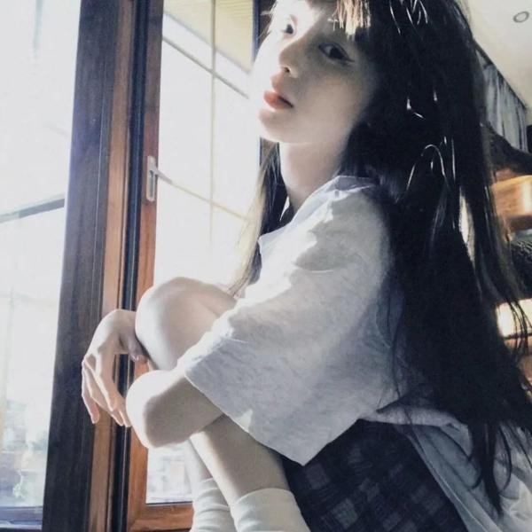 海边的女人